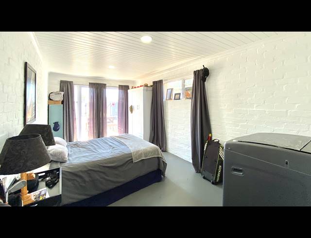 4 BEDROOM HOUSE FOR SALE IN VELDDRIF